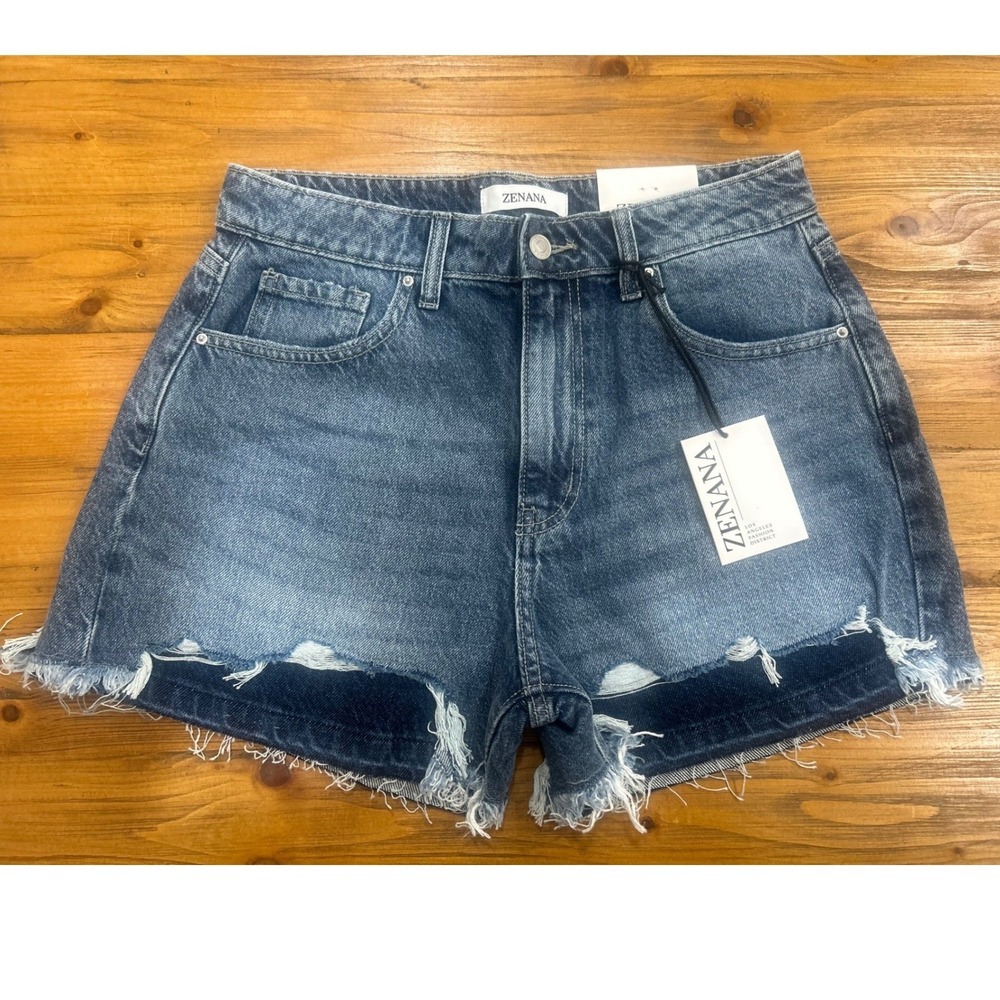 NWT Zenana Distressed Raw Hem Denim Shorts Medium Dark Wash High Rise